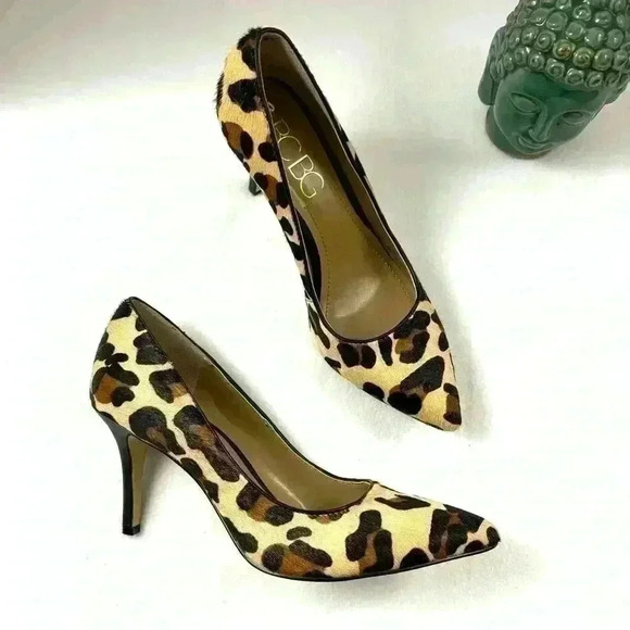 BCBG Aminkha Animal Print Real Cow Hair Point Toe Pump Heels Size 7.5B - Picture 1 of 15
